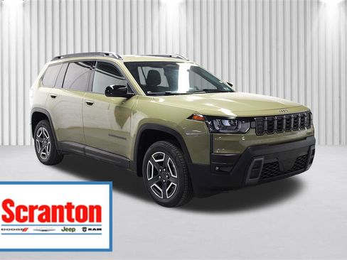 New 2026 Jeep Cherokee Laredo AWD/4WD image 1