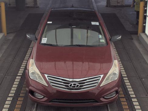 Used 2014 Hyundai Azera Limited w/ Option Group 02 image 2