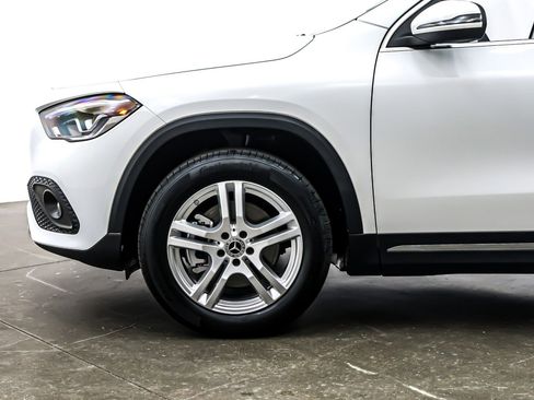 Used 2023 Mercedes-Benz GLA 250 image 11