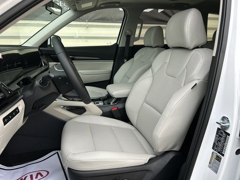 New 2025 Kia Telluride S image 38