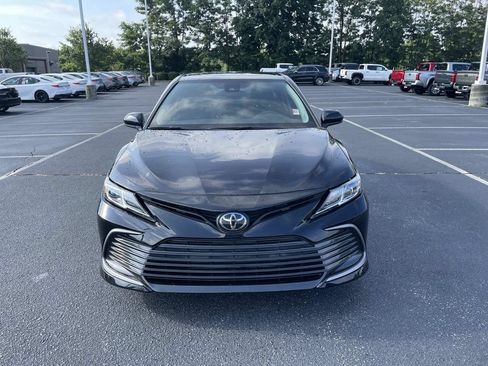 Used 2023 Toyota Camry LE FWD image 3