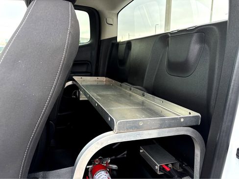 Used 2021 Chevrolet Colorado LT w/ Fleet Safety Package image 22