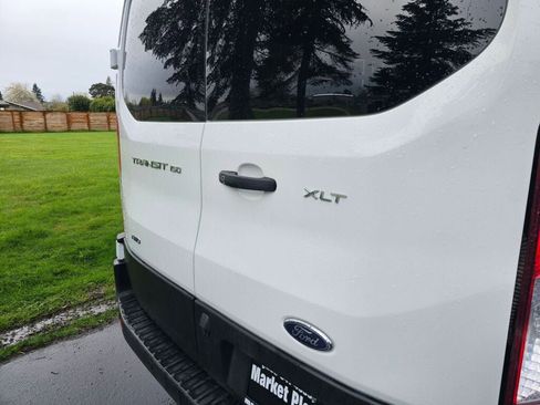 Used 2020 Ford Transit 150 XLT image 17