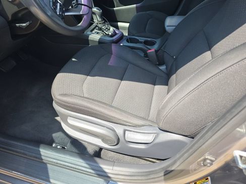 Used 2020 Hyundai Elantra SEL w/ Cargo Package (C1) FWD image 2