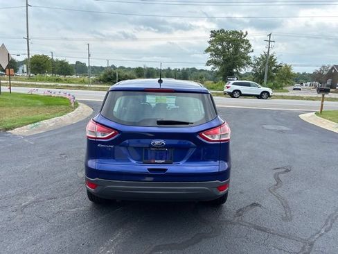 Used 2016 Ford Escape S FWD image 4