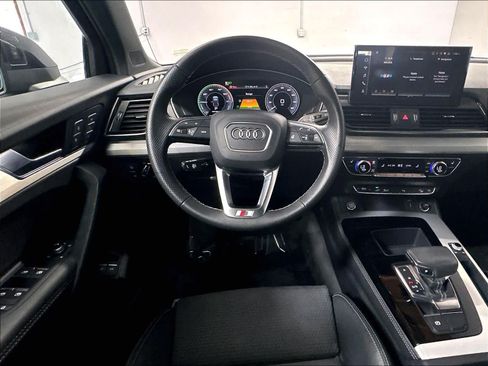 Used 2023 Audi Q5 e Premium Plus w/ Premium Plus Package AWD/4WD image 9