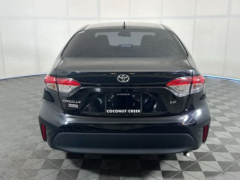 Used 2023 Toyota Corolla LE FWD image 4