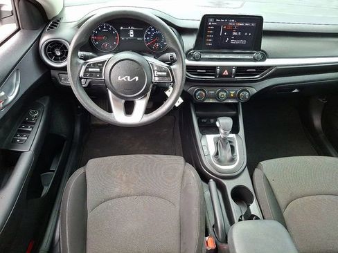 Certified 2024 Kia Forte LXS w/ LXS Technology Package image 13