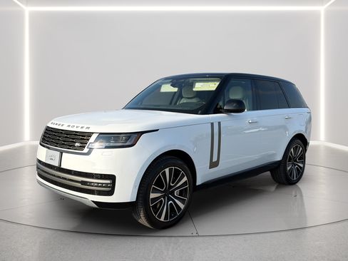 Used 2026 Land Rover Range Rover SE AWD/4WD image 12