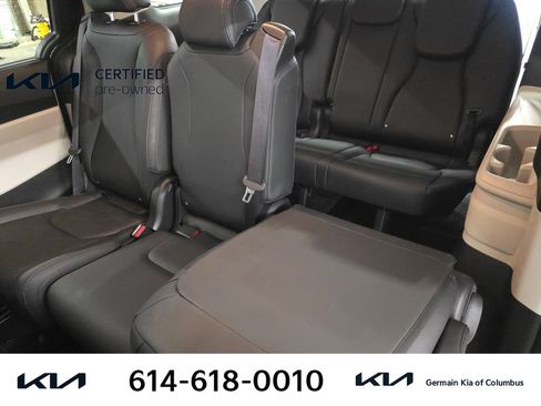 Used 2024 Kia Carnival EX FWD image 19