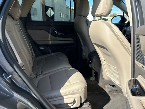 Used 2021 Lincoln Corsair AWD w/ Equipment Group 101A image 27