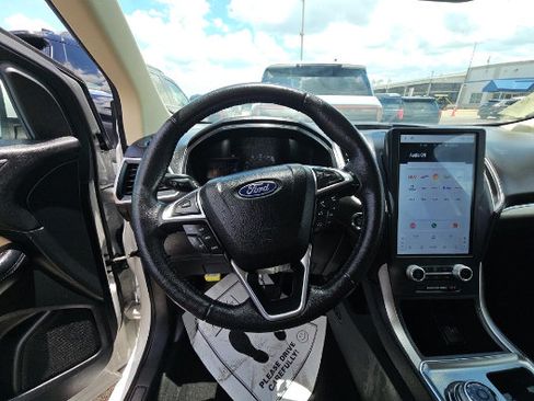 Used 2022 Ford Edge SEL w/ Convenience Package AWD/4WD image 10