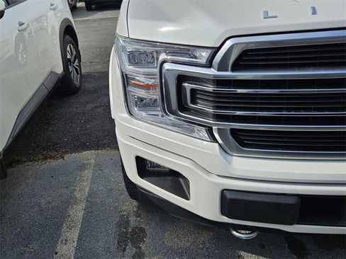 Used 2018 Ford F150 Limited image 4