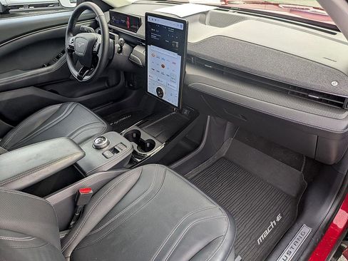 Used 2023 Ford Mustang Mach-E Premium image 33