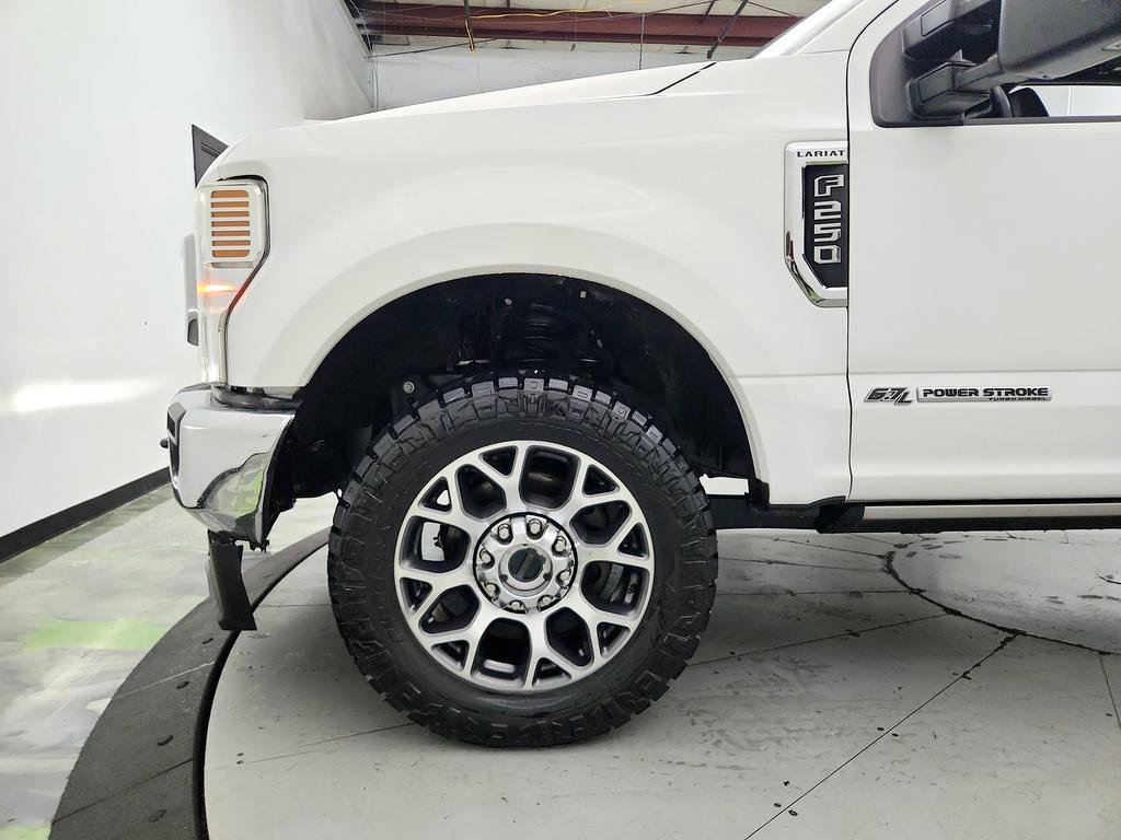 Used 2022 Ford F250 Lariat w/ Lariat Ultimate Package AWD/4WD image 32
