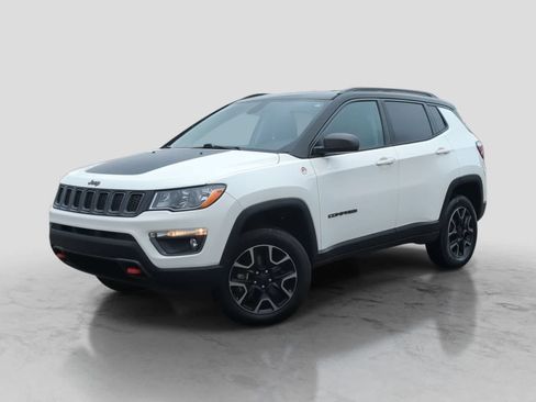 Used 2019 Jeep Compass Trailhawk AWD/4WD image 1