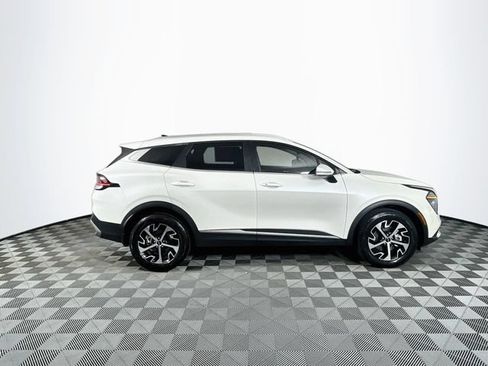 Used 2024 Kia Sportage EX AWD/4WD image 9