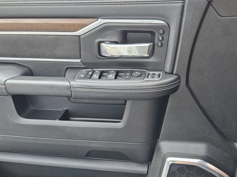 Used 2024 RAM 2500 Laramie AWD/4WD image 22