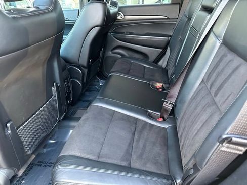 Used 2021 Jeep Grand Cherokee Laredo X AWD/4WD image 19
