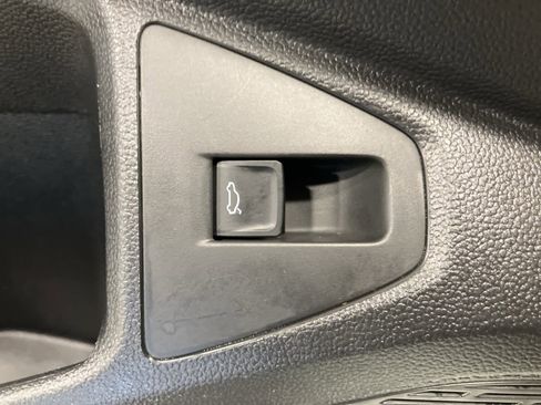 Used 2019 Volkswagen Jetta S w/ Driver Assistance Package image 12