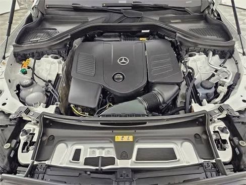 Used 2025 Mercedes-Benz GLC 350e 4MATIC image 14