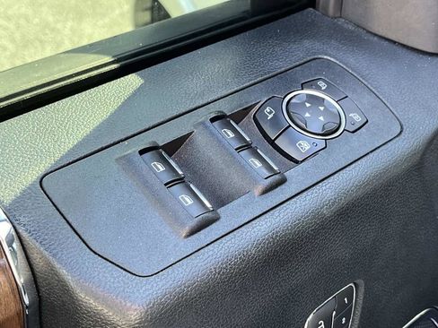 Used 2018 Ford F150 Lariat image 26