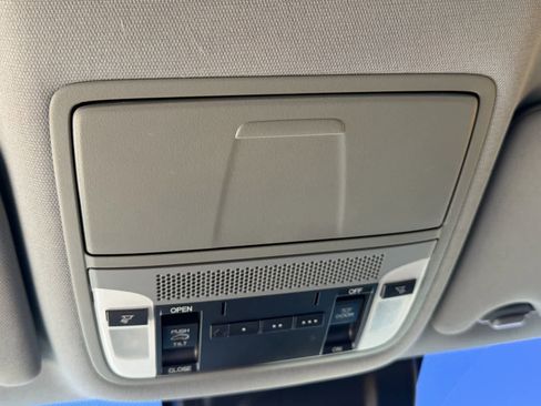 Used 2017 Acura MDX FWD image 13