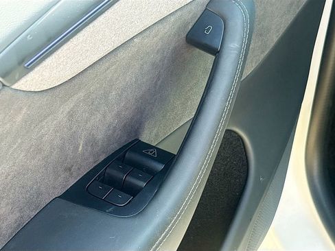 Used 2026 Tesla Model Y 2WD image 18