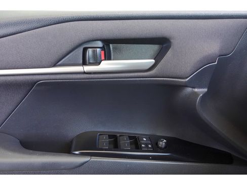 Used 2025 Toyota Camry LE FWD image 13