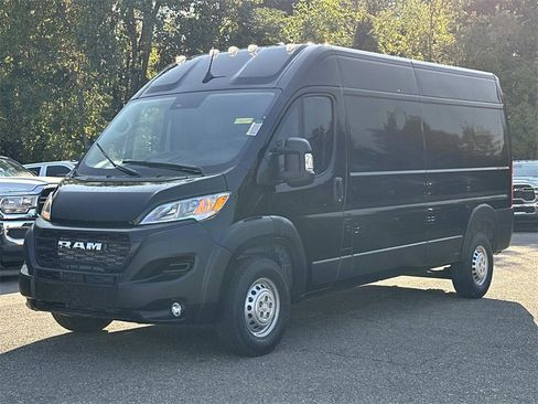 New 2026 RAM ProMaster 2500 w/ Convenience Group image 6