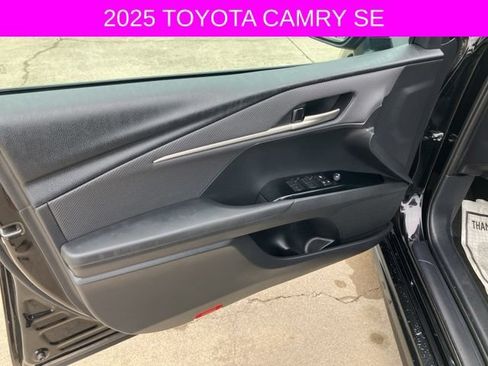 Used 2025 Toyota Camry SE FWD image 23