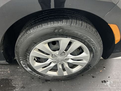 Used 2020 Kia Soul LX image 8