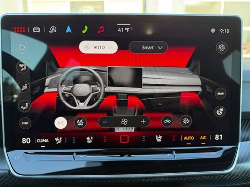 Used 2025 Volkswagen Golf R Black Edition image 22