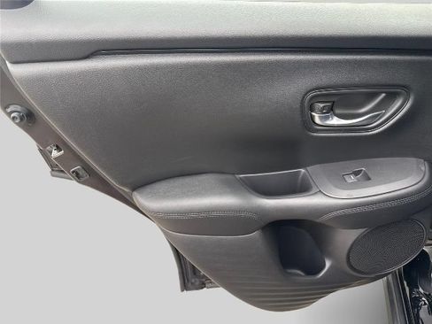 Used 2023 Honda HR-V LX image 15