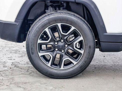 Used 2019 Jeep Compass Trailhawk image 11