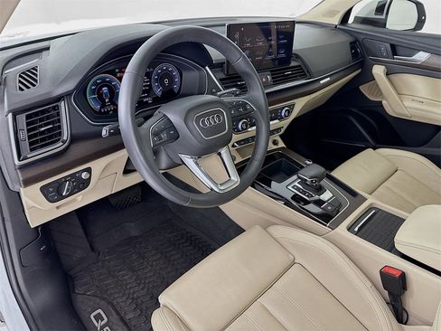 Used 2021 Audi Q5 e Prestige image 4