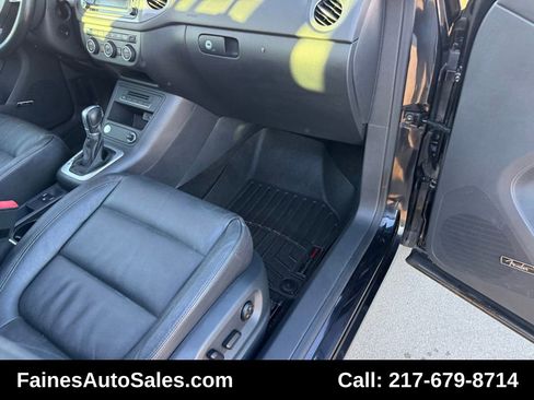 Used 2017 Volkswagen Tiguan SEL image 78