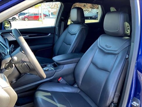 Used 2023 Cadillac XT5 Premium Luxury w/ LPO, Floor Liner Package image 25
