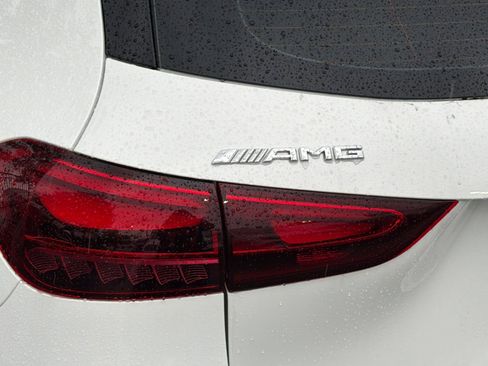 Certified 2025 Mercedes-Benz GLA 35 AMG 4MATIC image 34