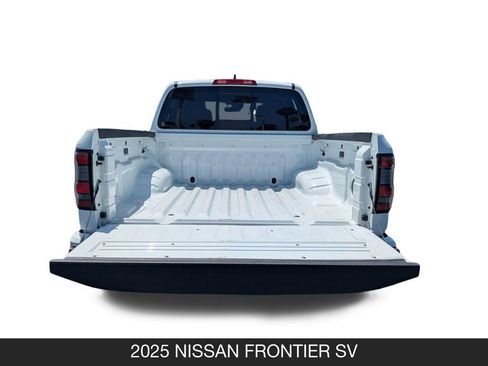 Certified 2025 Nissan Frontier SV RWD image 40