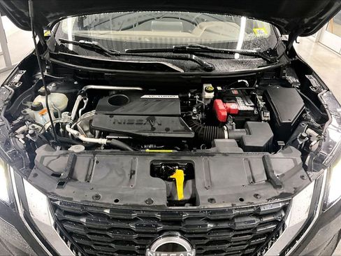 Used 2023 Nissan Rogue S AWD/4WD image 28