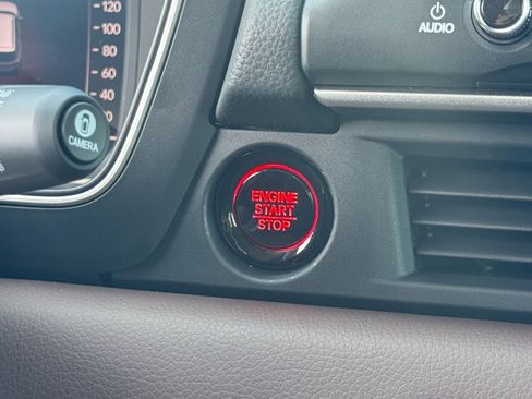 New 2026 Honda Pilot Touring image 21