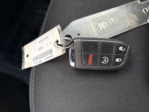 Used 2022 Jeep Renegade Trailhawk image 37