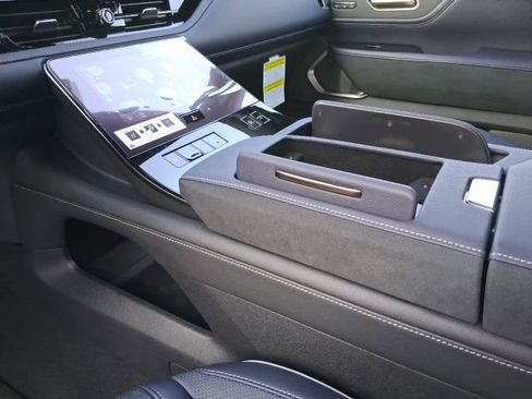 New 2026 INFINITI QX80 SPORT image 16