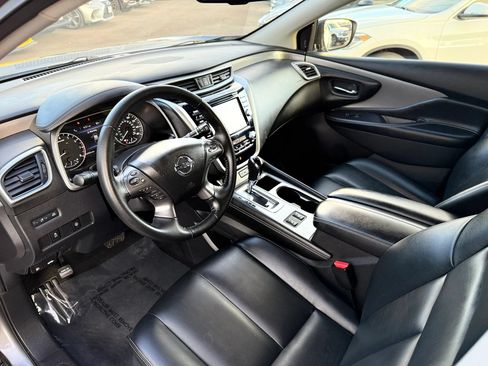 Used 2022 Nissan Murano SV AWD/4WD image 11