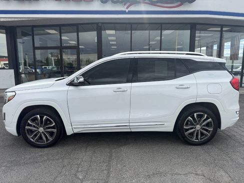Used 2019 GMC Terrain Denali w/ Advanced Safety Package AWD/4WD image 3