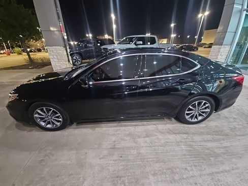 Used 2020 Acura TLX image 4