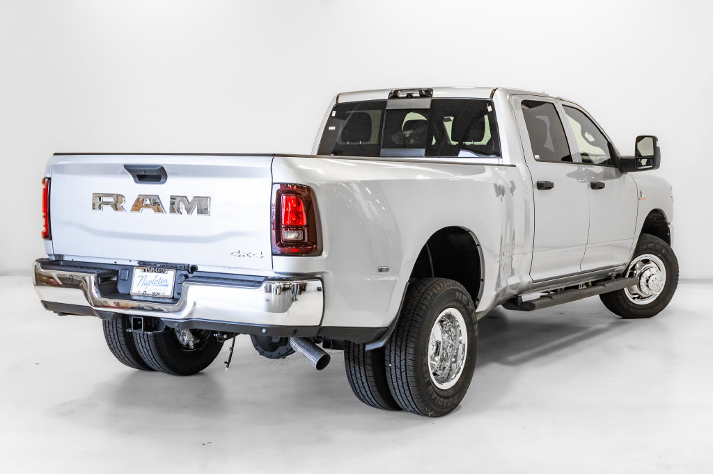 New 2027 RAM 3500 Tradesman AWD/4WD image 28
