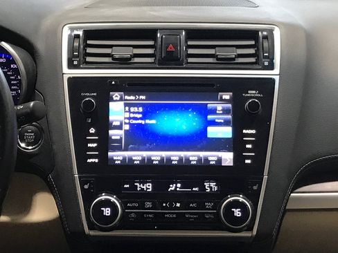 Used 2018 Subaru Outback 2.5i Limited image 7