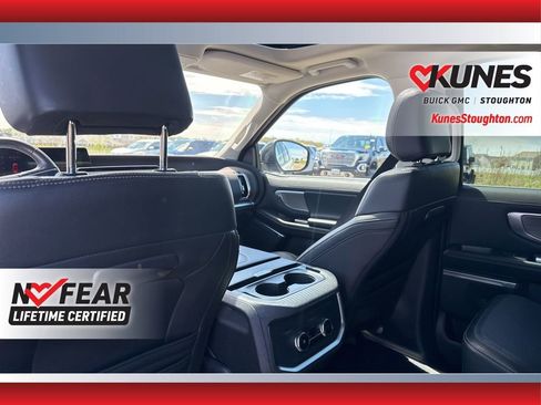 Used 2025 Ford Expedition Max Platinum AWD/4WD image 45